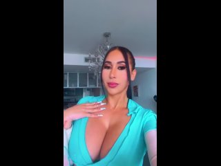 the legendary valerie kay sends you rays of good and wishes you a good mood, showing a chic cleavage | porno twitter big tits big ass milf