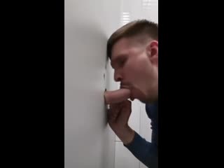 sucked a man in the mall toilet (russian gay porn video, russian gay porn video, glory hole, glory hole, glory hole, blowjob)