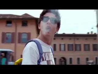 elio smokes